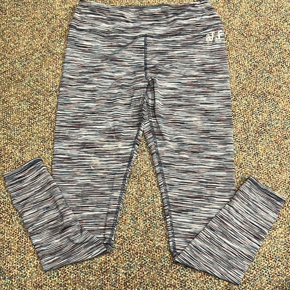 Abercrombie and Fitch full length M leggings.